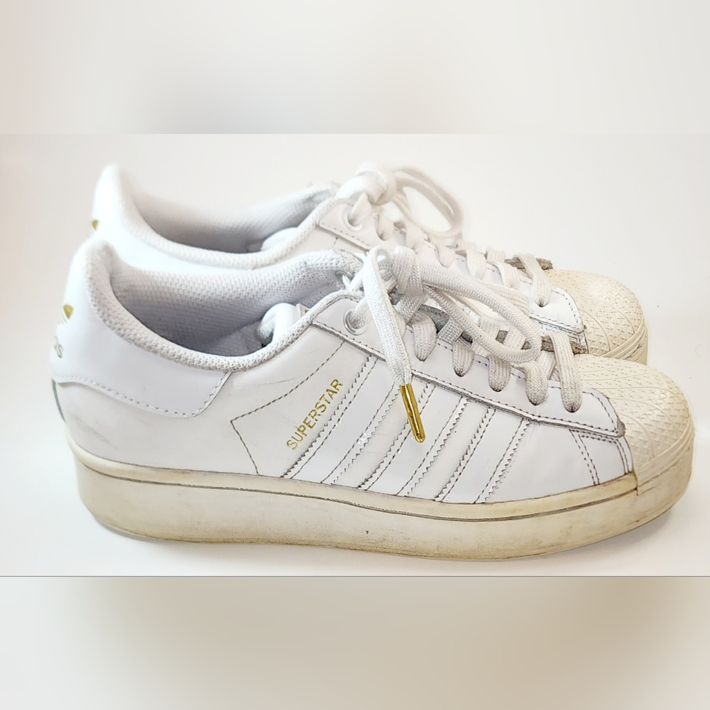 Adidas Superstar Shell Toe Sneaker Men’s Size 6.5 Triple White